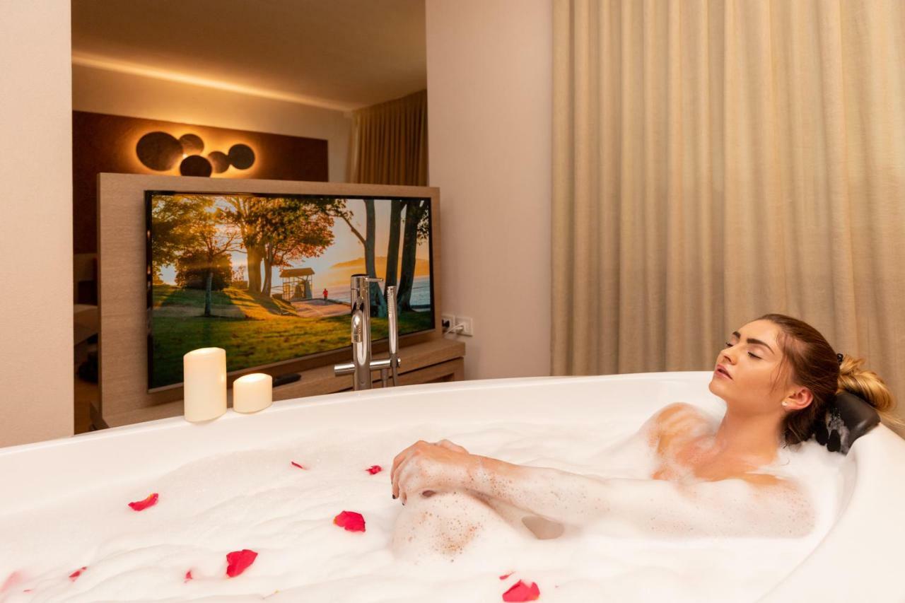 San Colombano Suites Бардолино Экстерьер фото