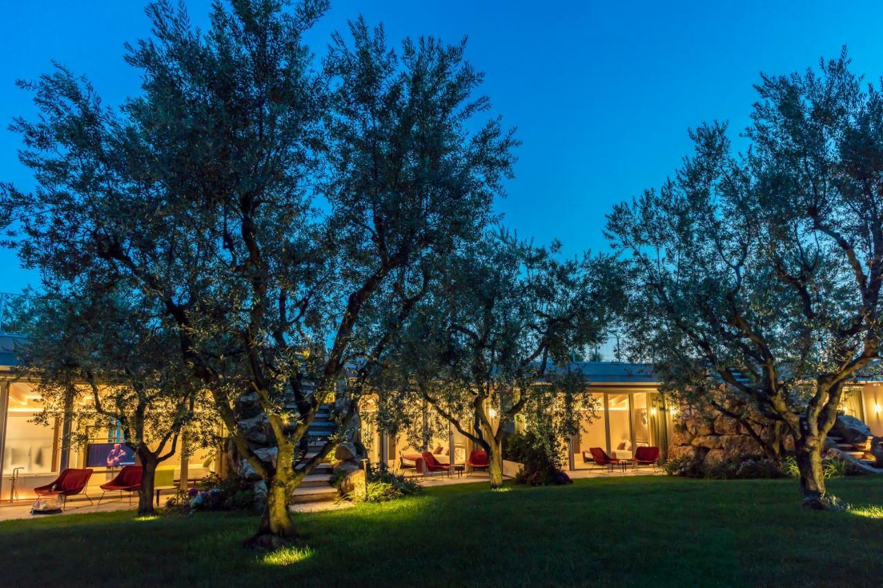 San Colombano Suites Бардолино Экстерьер фото